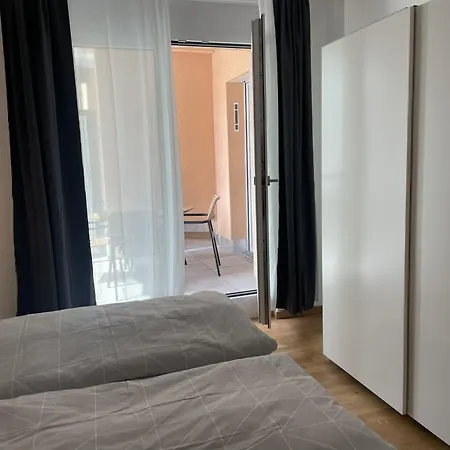 & Perfekte Anbindungmit - Neubau 2-zimmer Dresden