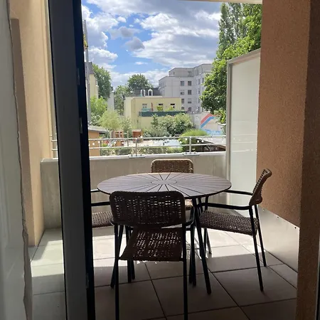 & Perfekte Anbindungmit - Neubau 2-zimmer Apartment *